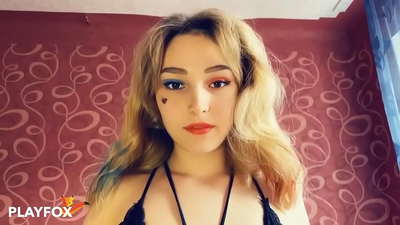 Muraayadaha xaqiiqada dhabta ah ee Magic-ka ah waxay i siiyeen galmo aan la sameeyay Harley Quinn